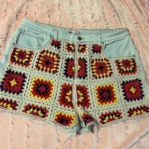 Knit pattern, jean short shorts